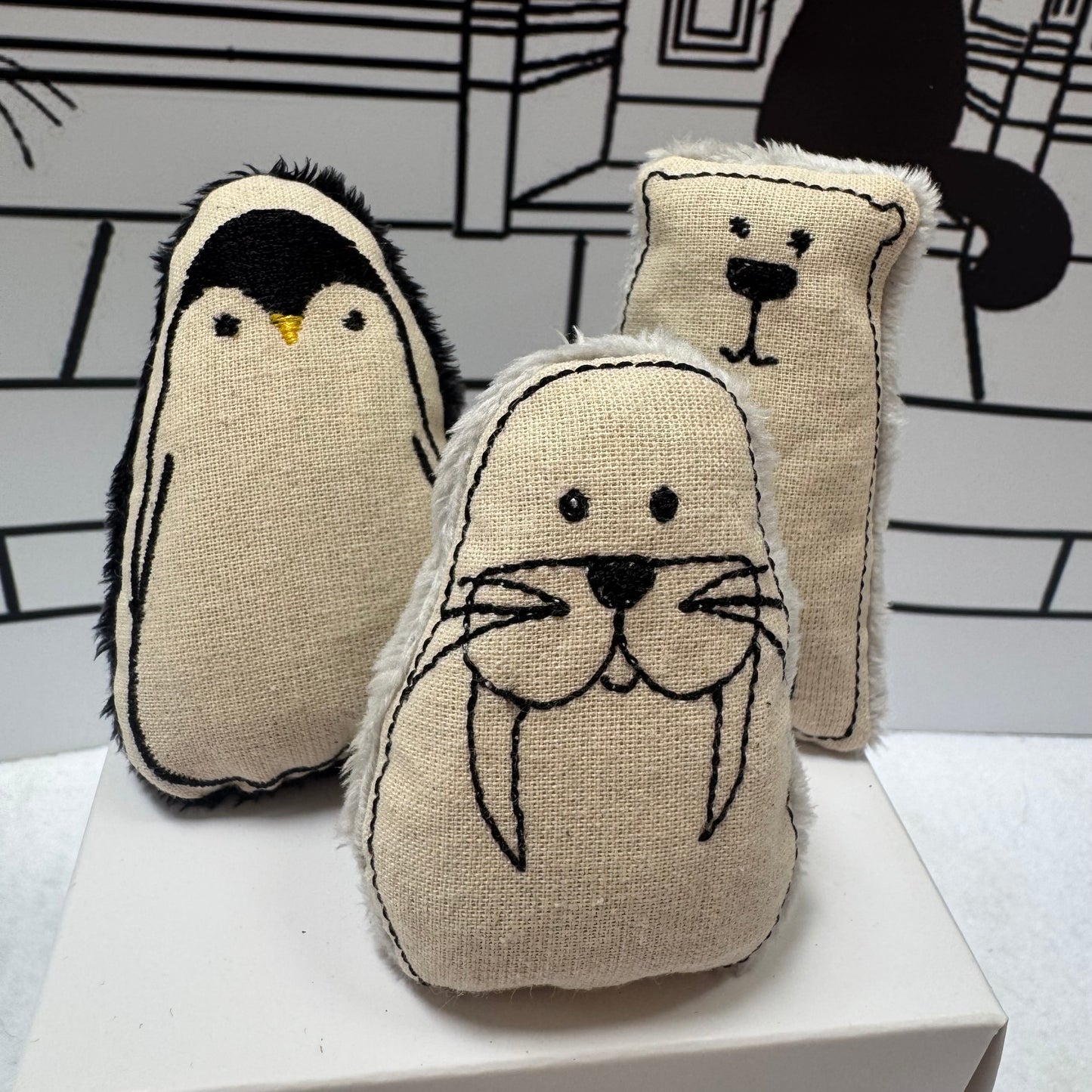 Catnip Frosty Friends Cat Toys