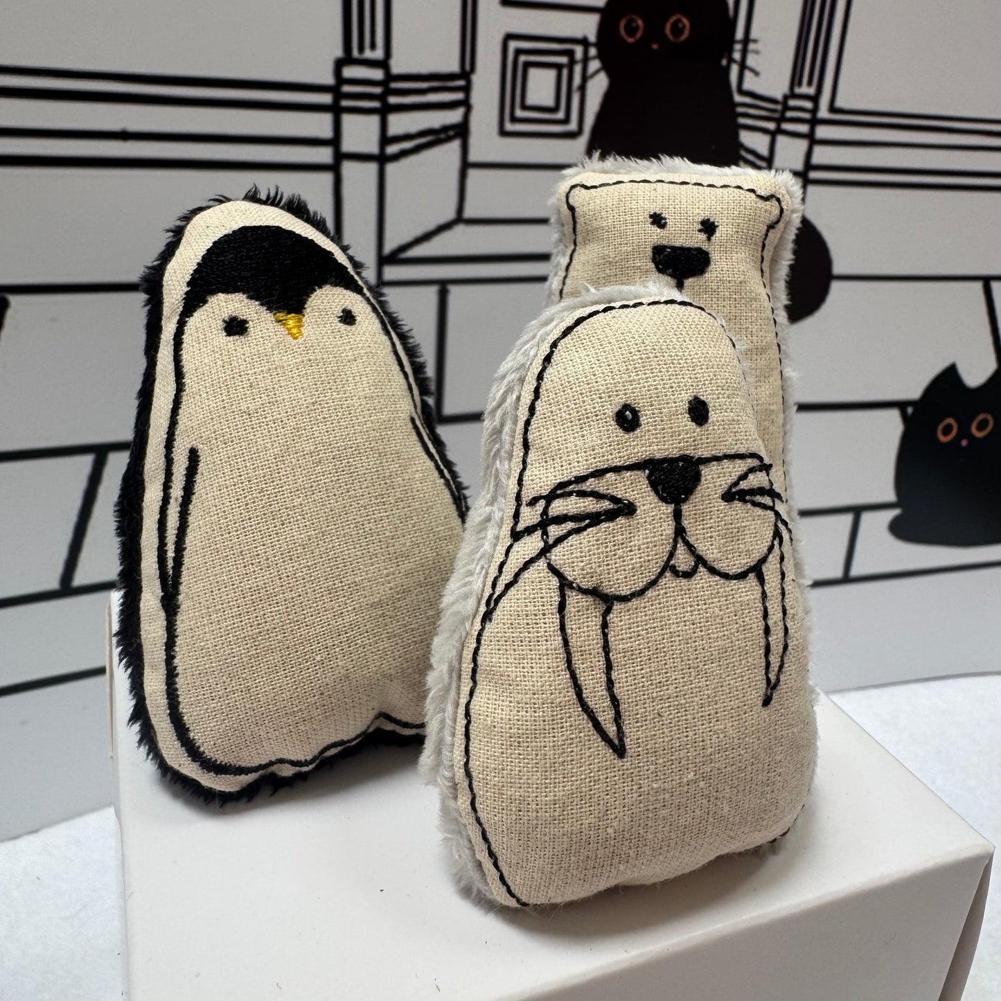 Catnip Frosty Friends Cat Toys