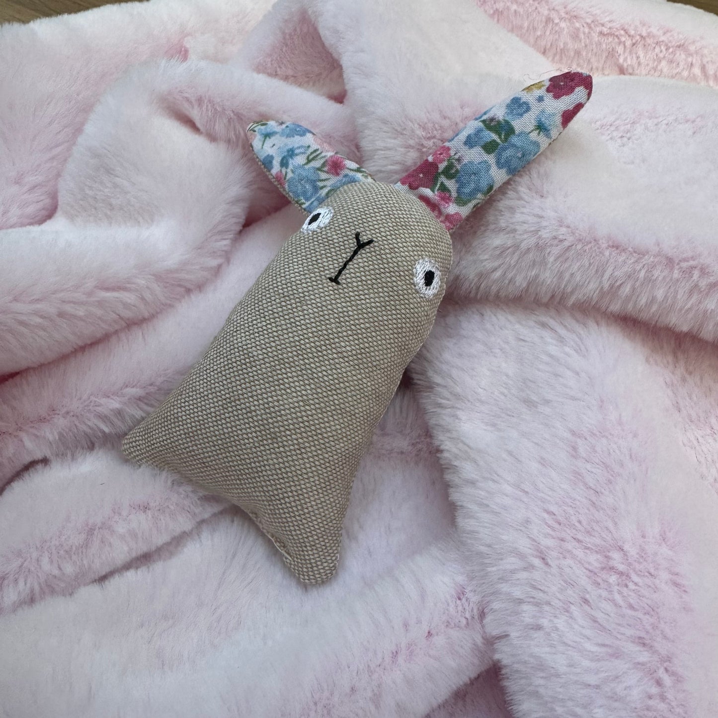 Catnip Wilhelmina Rabbit, Cat Toy