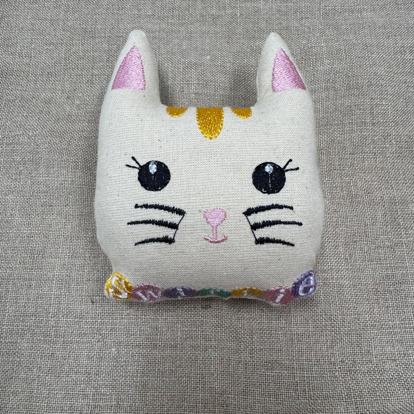 Catnip Tail-Or Swift Cat Toy