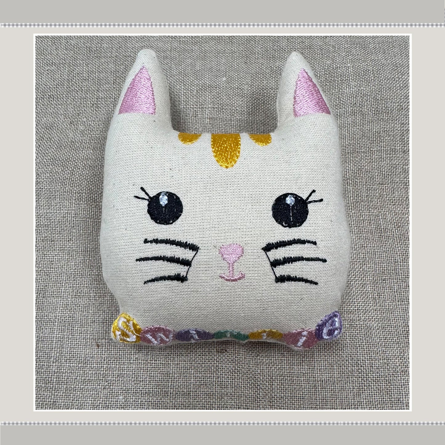 Catnip Tail-Or Swift Cat Toy